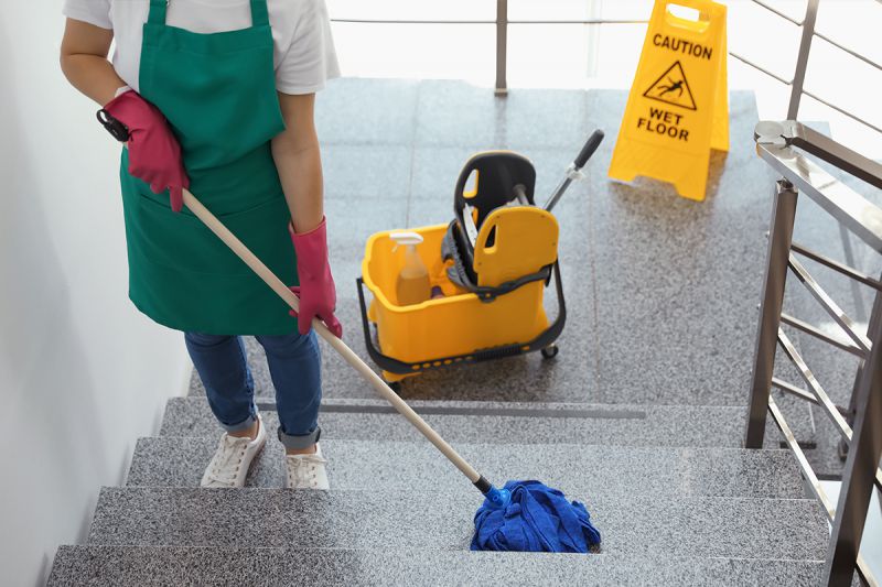 نظافتچی خانم و آقا در اصفهان - سامان خدمت